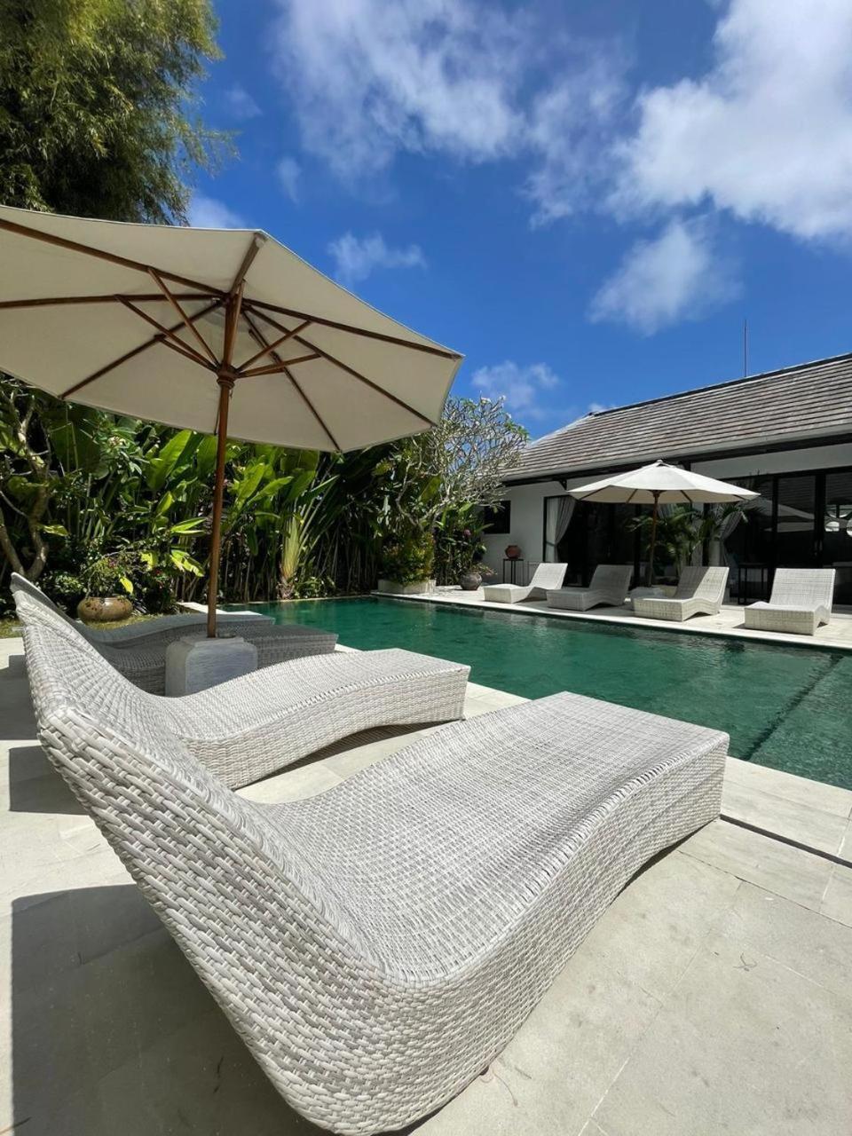 Layali Breeze Villa Jimbaran  Bagian luar foto
