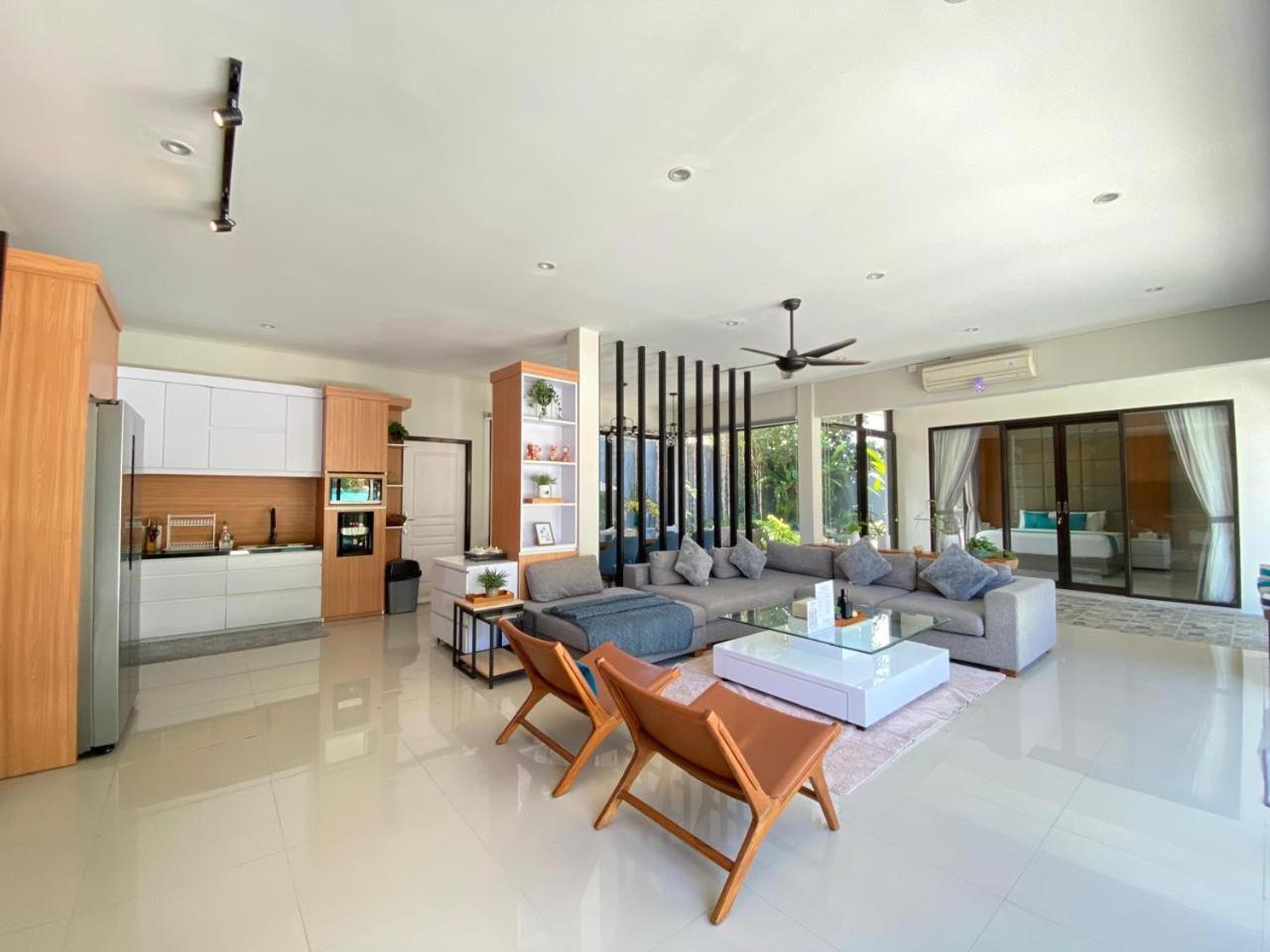Layali Breeze Villa Jimbaran  Bagian luar foto
