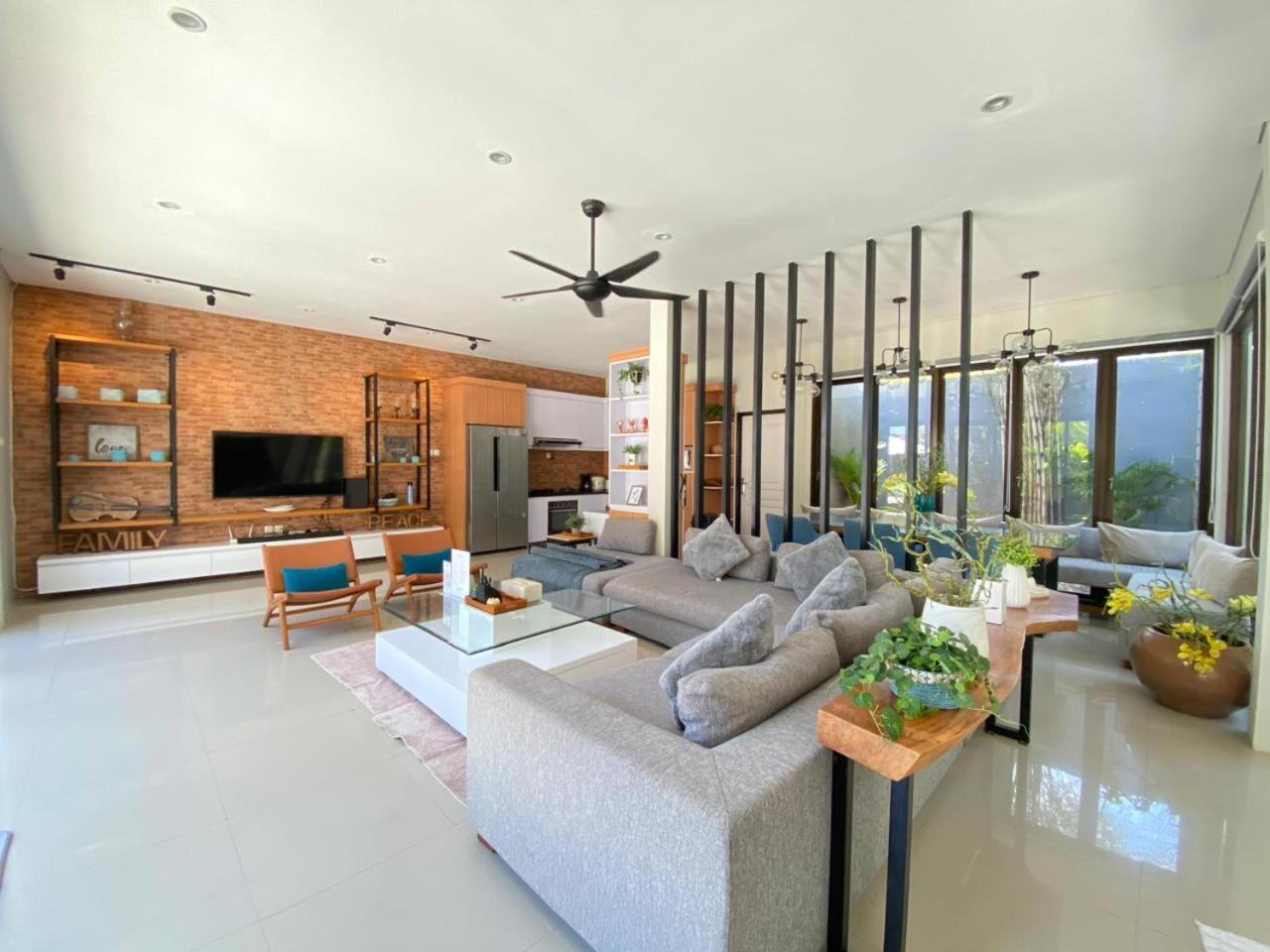 Layali Breeze Villa Jimbaran  Bagian luar foto